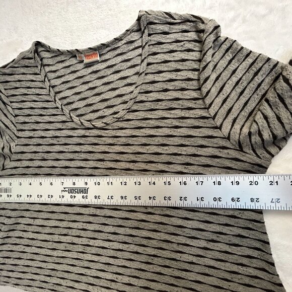 Tianello Womens XL Gray Black Striped Asbury Tunic Top 3/4 Sleeves Sharkbite Hem - Picture 7 of 8